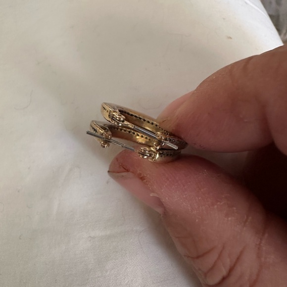 MONET VINTAGE GOLD TONE PIERCED HOOP EARRINGS - Picture 4 of 6